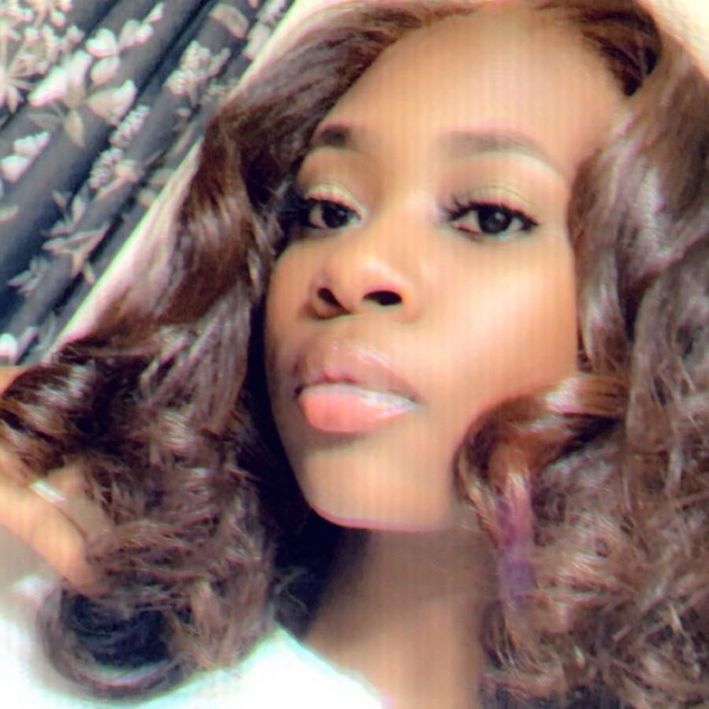 Meet your Posher, Najah